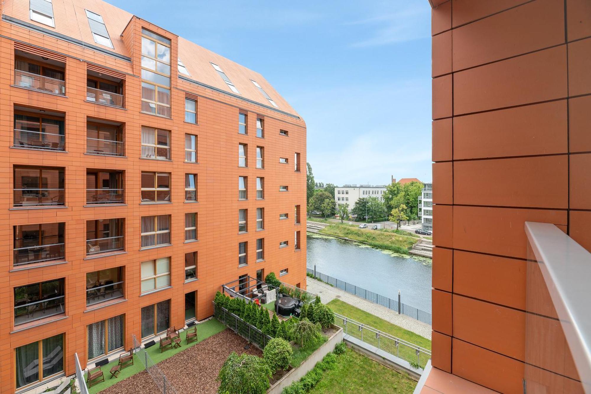 Aura Island Riverside By Downtown Apartments グダニスク エクステリア 写真